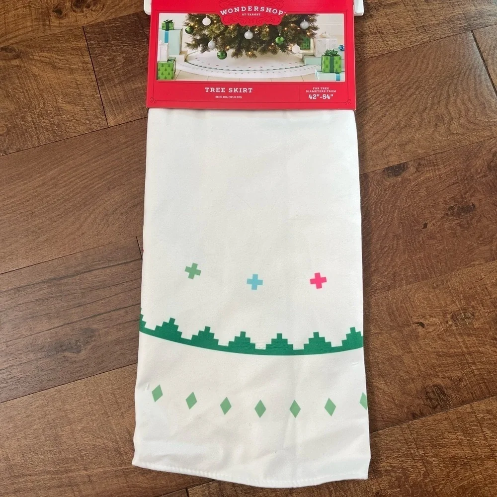 NWT 48” Scandi pattern printed Christmas tree skirt wondershop multicolored